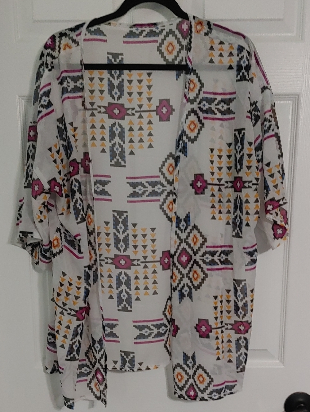 Open Front Aztec Print Kimono - White with Pink, Yellow & Gray Will Fit Up to 2X